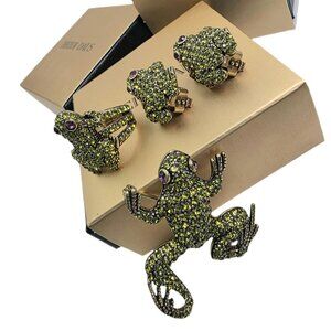 Heidi Daus "Kissing Frogs" Crystal Frog Pin, Button Earrings, & Ring SZ 6 Set